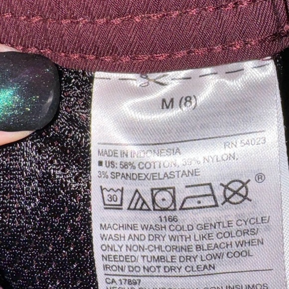 •Old Navy tech joggers•​ - Picture 4 of 4